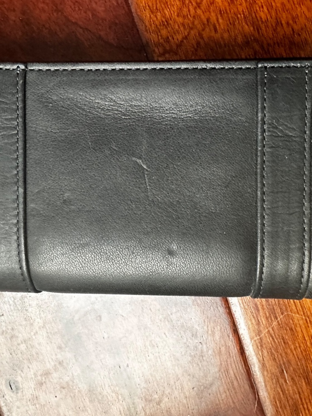 Sézane Black Leather Long Wallet – Double Snap Closure - Picture 2 of 3